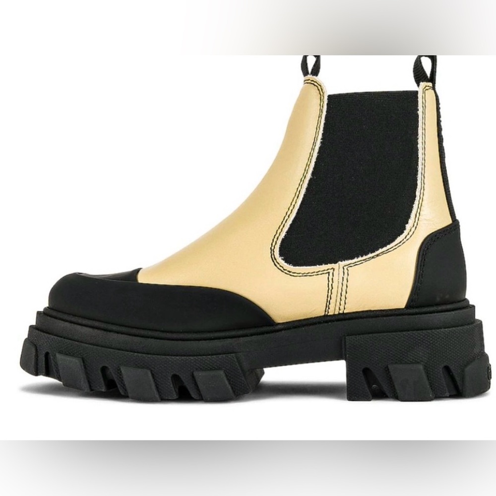 Ganni Chelsea Boots Sz 7